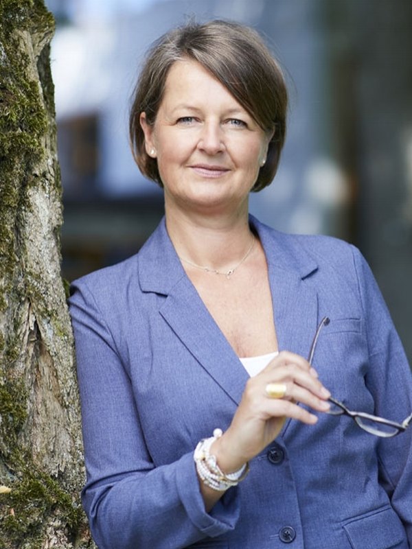 Susanne Hollmann
